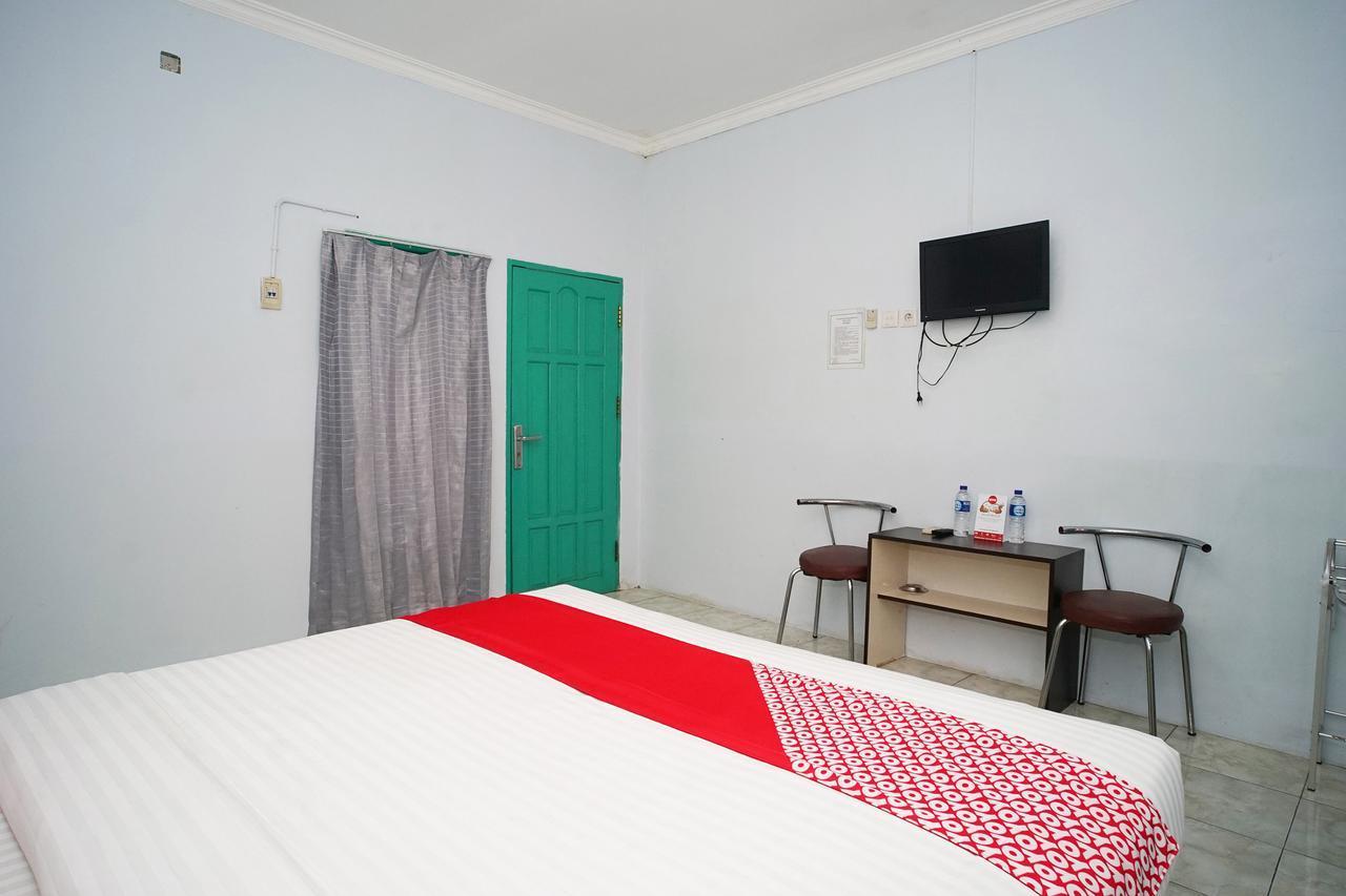 Super Oyo 754 Nur Aziziah Guest House Syariah Balikpapan  Ngoại thất bức ảnh