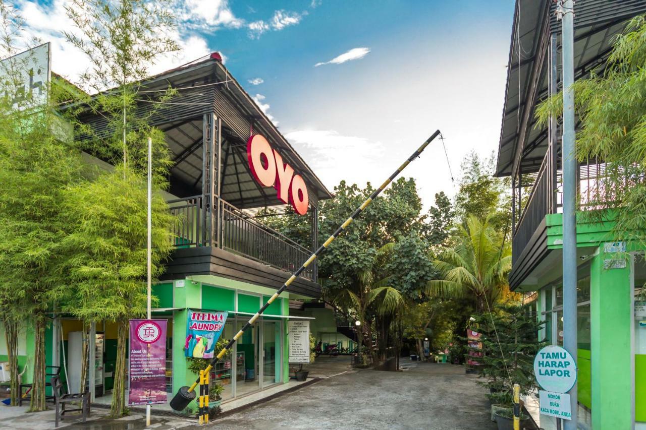 Super Oyo 754 Nur Aziziah Guest House Syariah Balikpapan  Ngoại thất bức ảnh