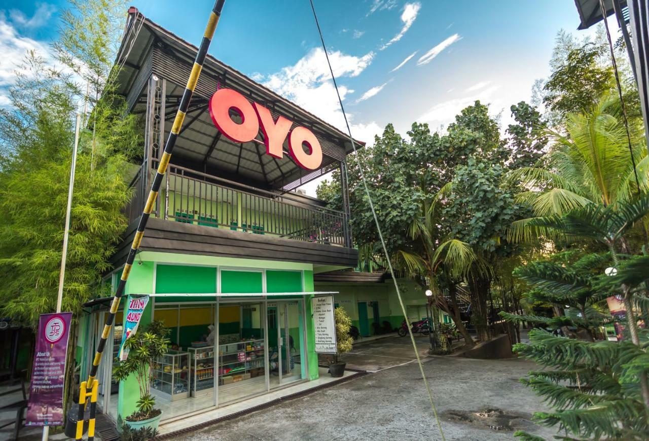 Super Oyo 754 Nur Aziziah Guest House Syariah Balikpapan  Ngoại thất bức ảnh