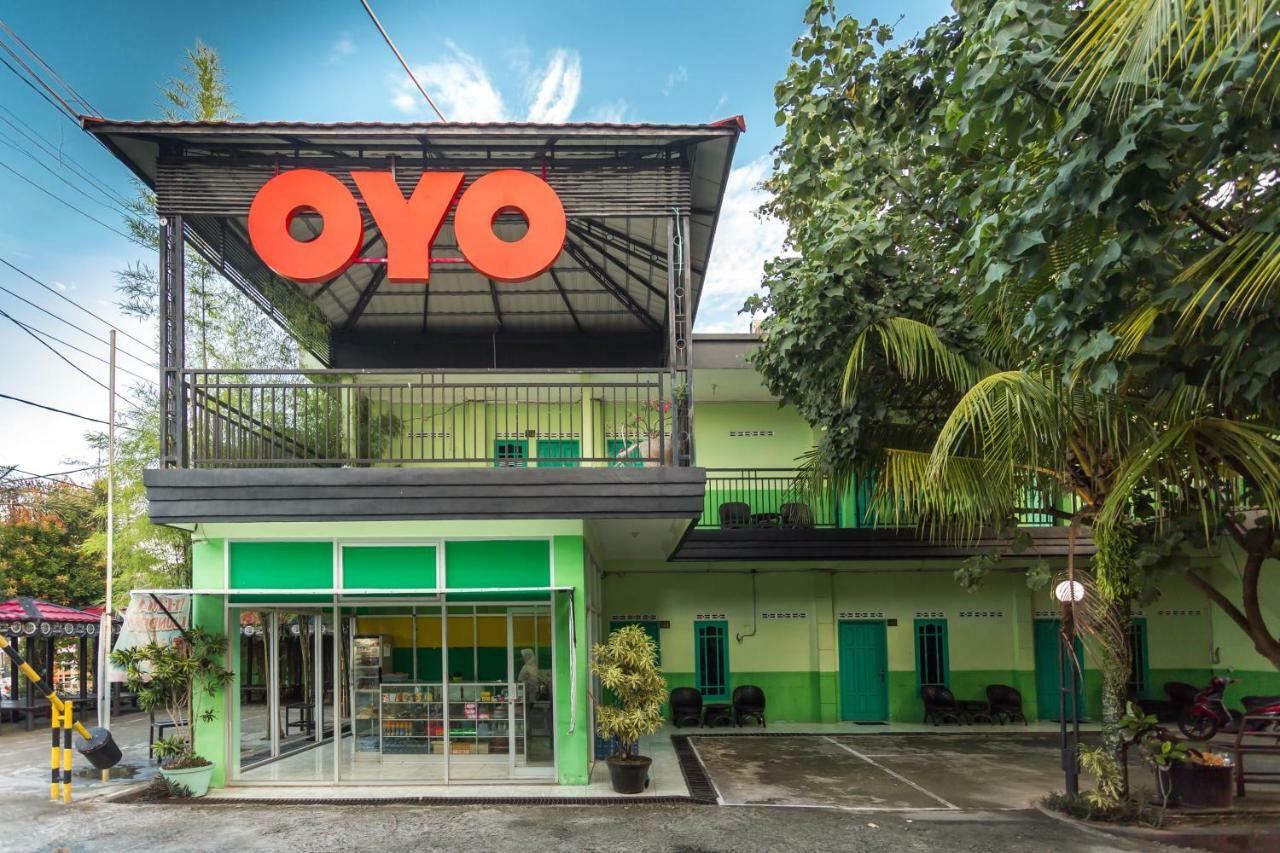 Super Oyo 754 Nur Aziziah Guest House Syariah Balikpapan  Ngoại thất bức ảnh
