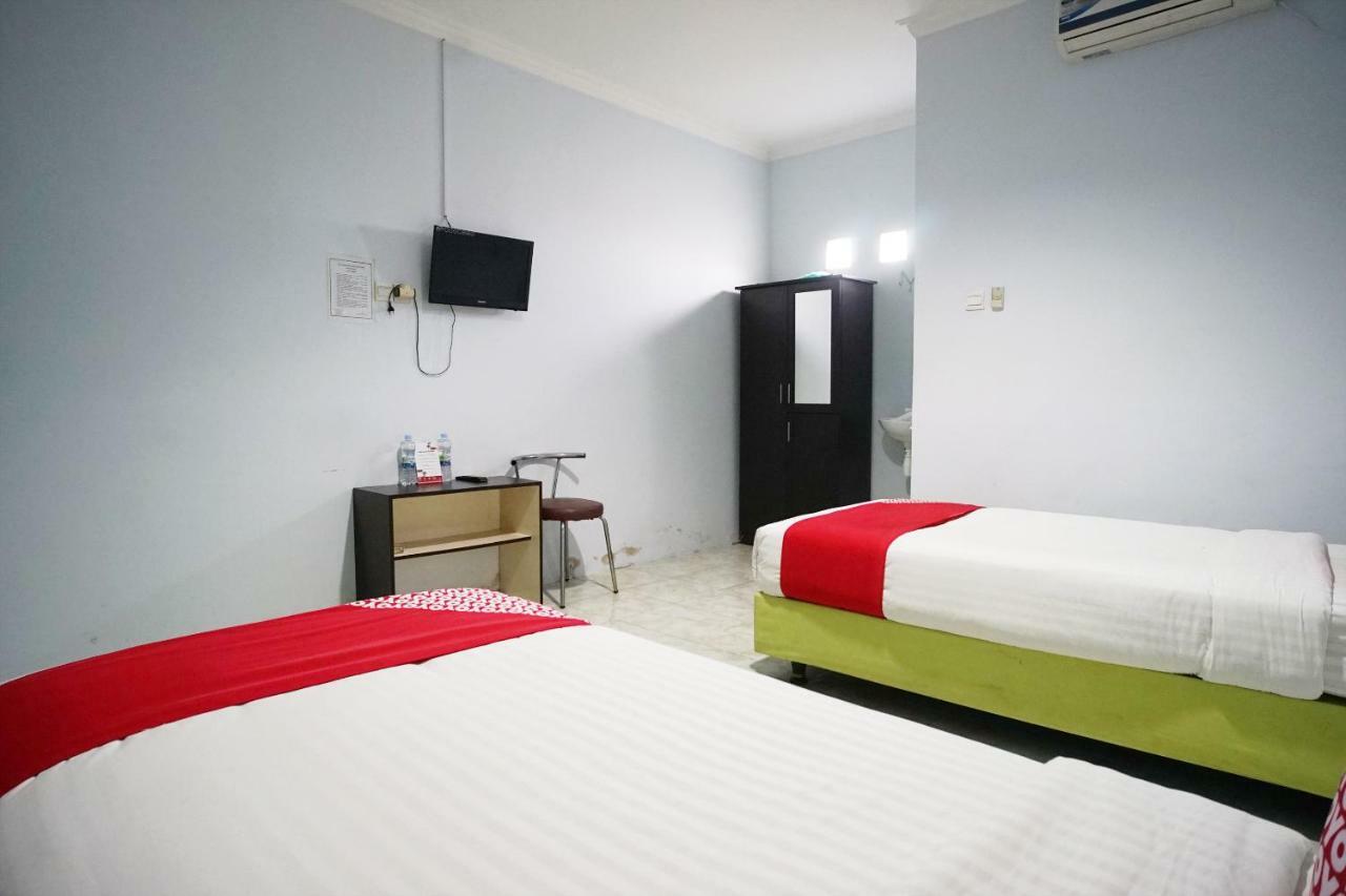 Super Oyo 754 Nur Aziziah Guest House Syariah Balikpapan  Ngoại thất bức ảnh