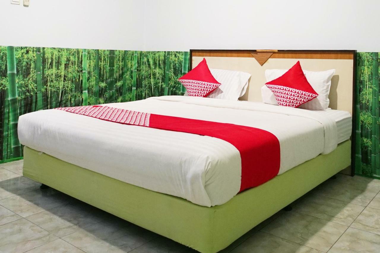 Super Oyo 754 Nur Aziziah Guest House Syariah Balikpapan  Ngoại thất bức ảnh