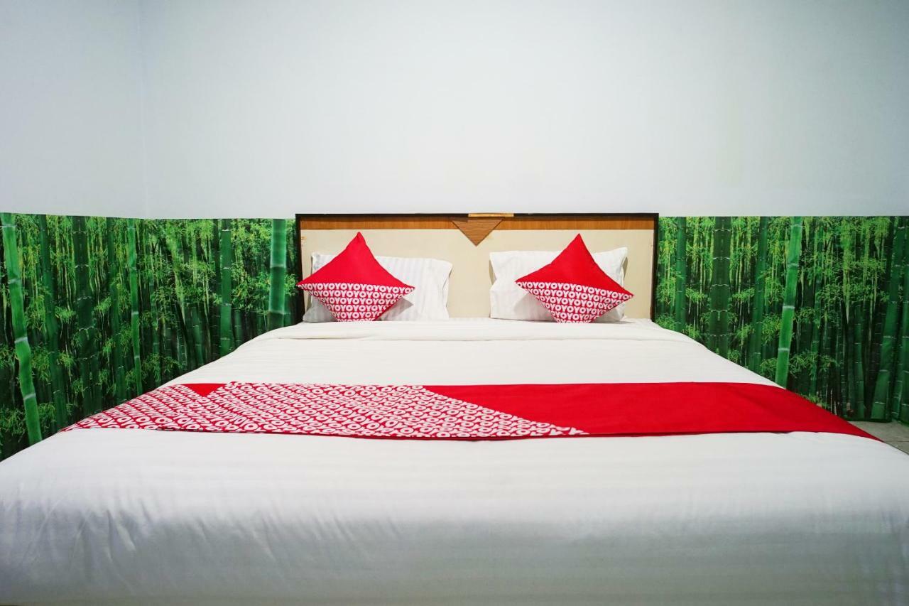 Super Oyo 754 Nur Aziziah Guest House Syariah Balikpapan  Ngoại thất bức ảnh